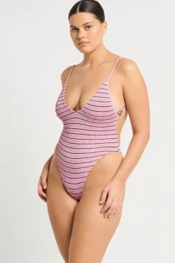 Everly One Piece
