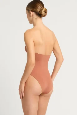 Felicia One Piece