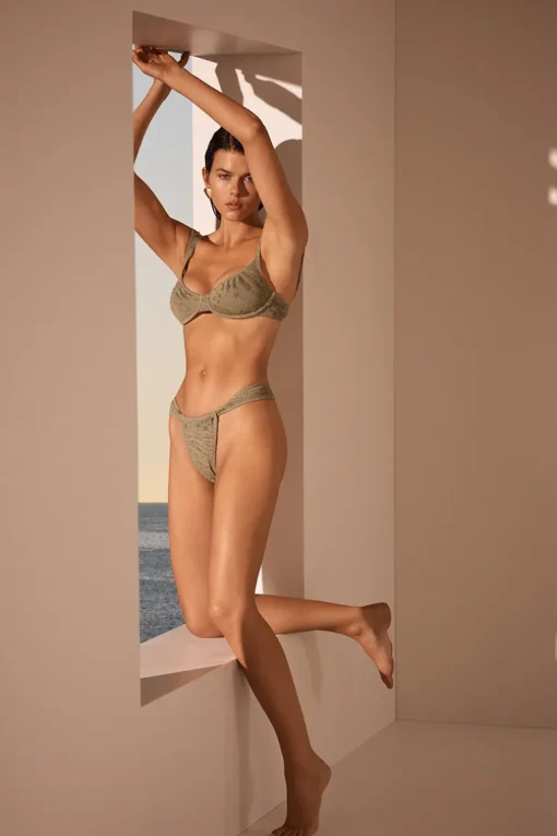 Georgia Balconette