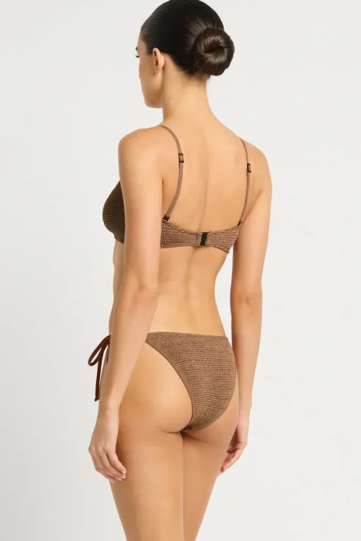 Layla Crop
