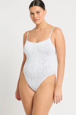 Low Palace One Piece