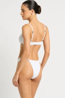 Nora Balconette