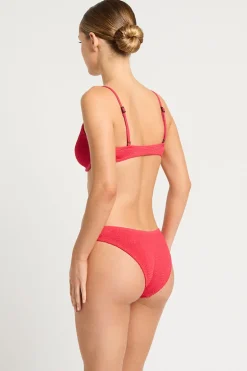 Nora Balconette