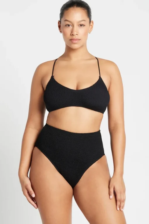 Selena Crop