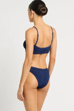 Strap Saint Crop